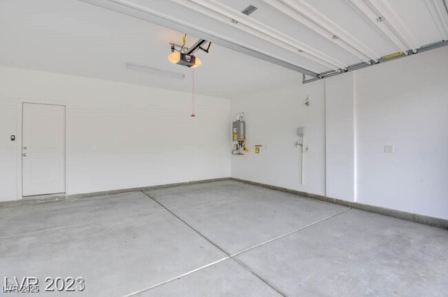 Building Photo - 4148 Elegant Chateau St