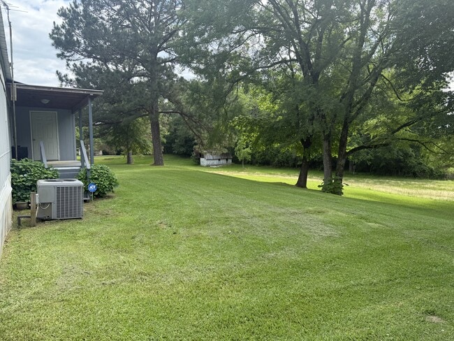 Building Photo - 3006 Valley Rd