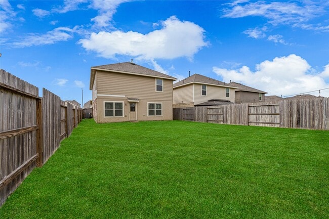 Building Photo - 32610 Orchard Haze Dr