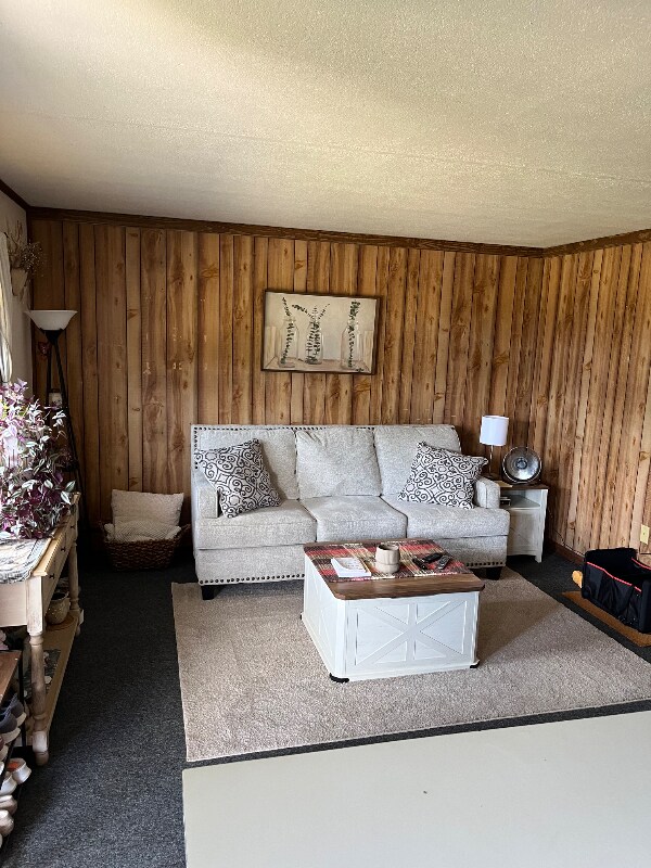 Building Photo - 80 Riverside Dr