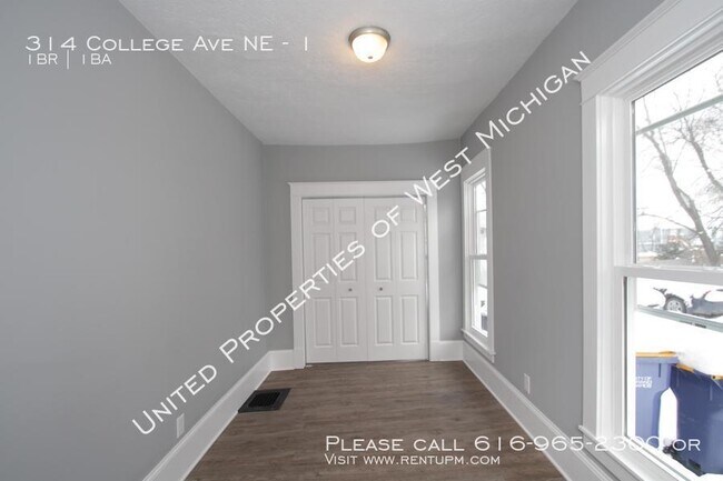 Building Photo - 314 College Ave NE