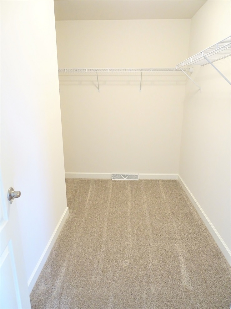Building Photo - 1395 Fieldstone Dr