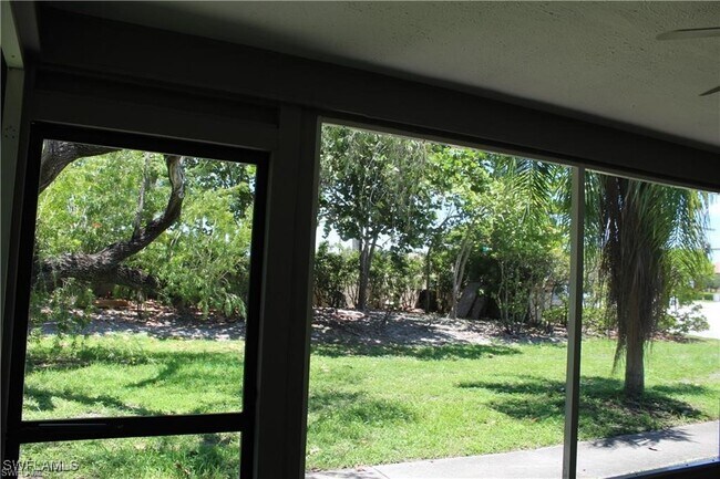 Primary Photo - 334 Cape Coral Pkwy W