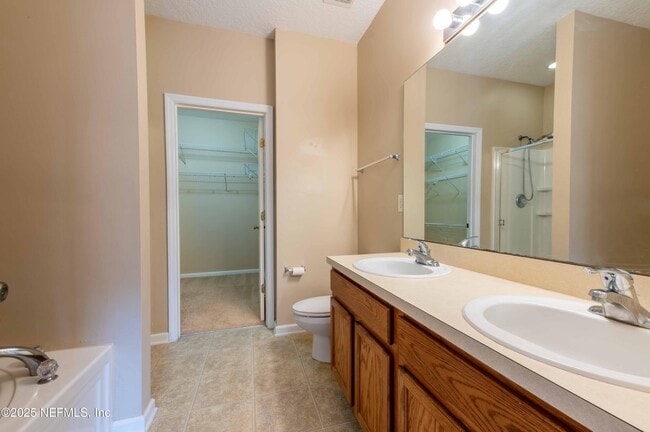 Building Photo - 12301 Kernan Forest Blvd