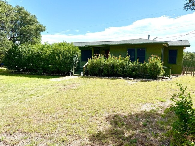 Building Photo - **APPLICATION RECEIVED** *MOVE IN SPECIAL* Gated Home With Hill Country Living Just Minutes From ...
