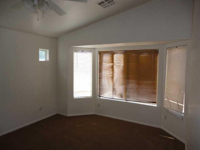 Building Photo - 8417 W Hilton Ave