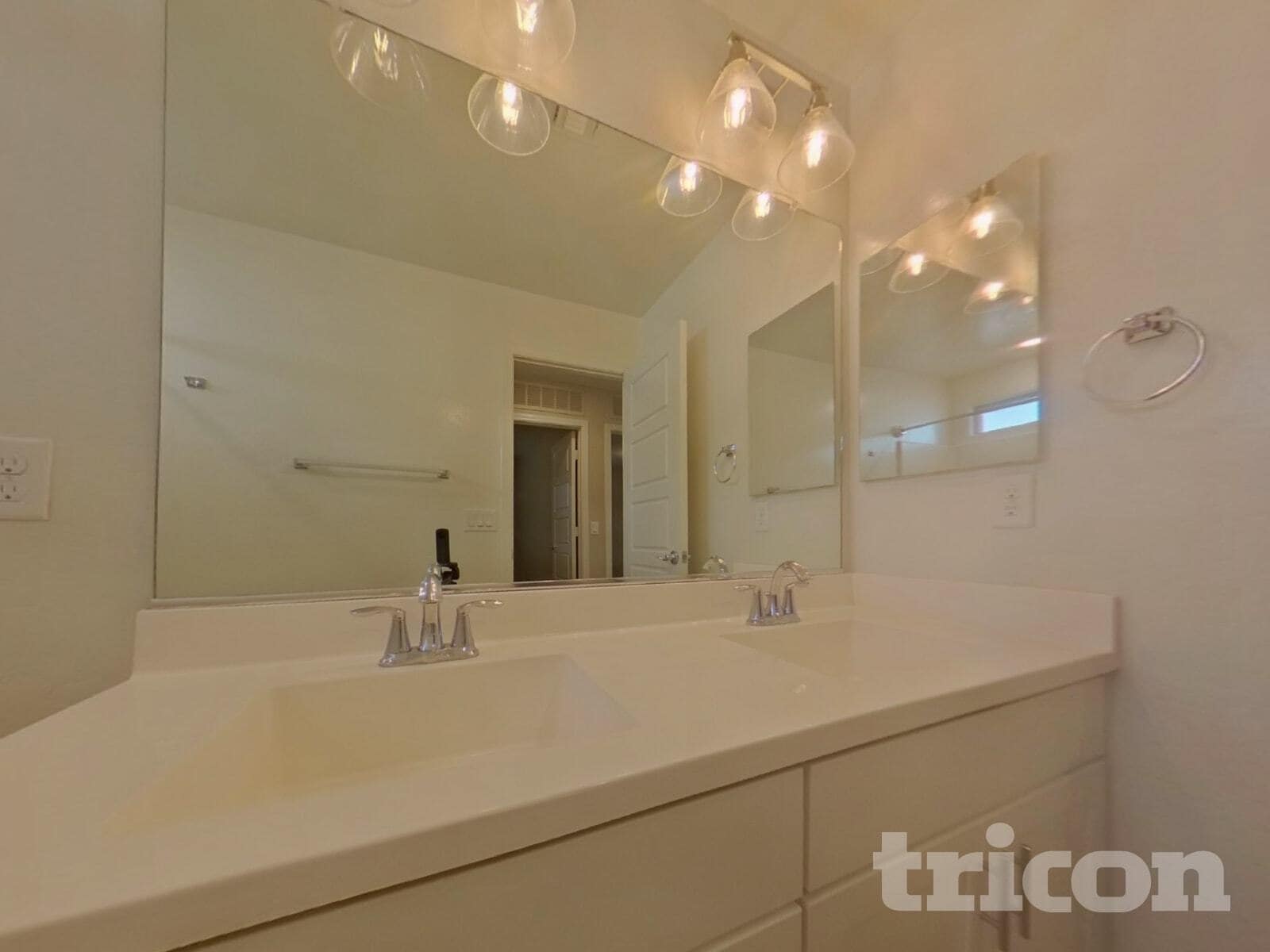 Building Photo - 11641 N 165th Ln