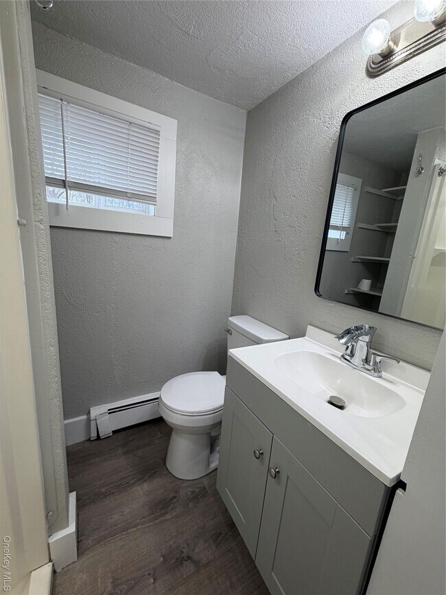 Building Photo - 11 Haab Ave