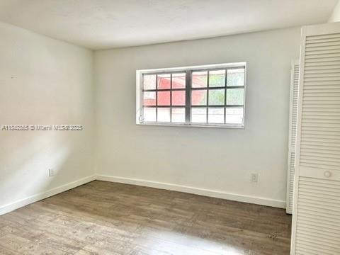 Building Photo - 10901 N Kendall Dr