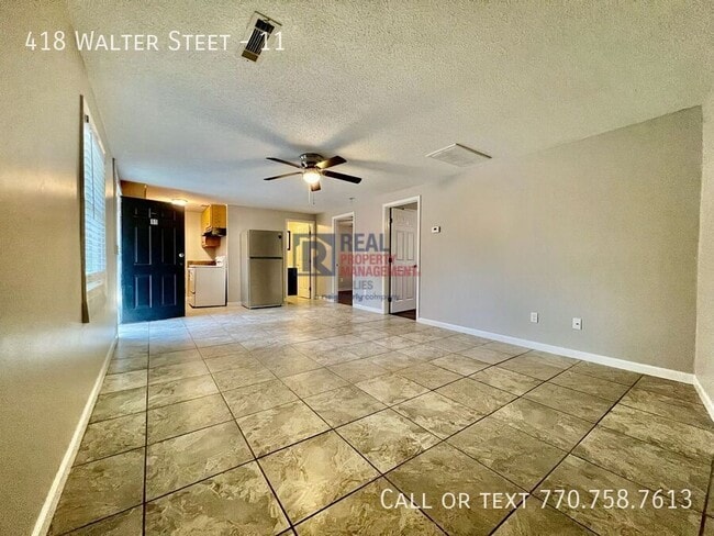 Building Photo - 418 Walter St