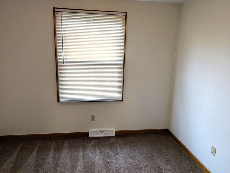 Building Photo - 1331 Borden Rd