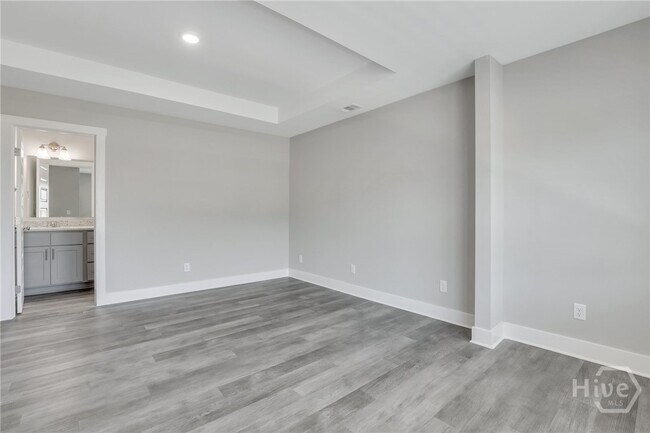 Building Photo - 105 Sherwood Ct