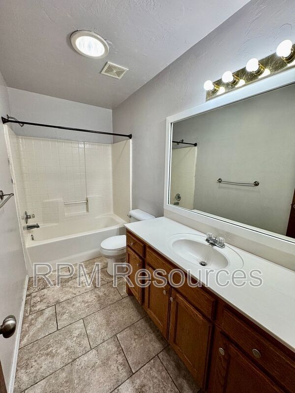 Building Photo - 10309 Banff Way