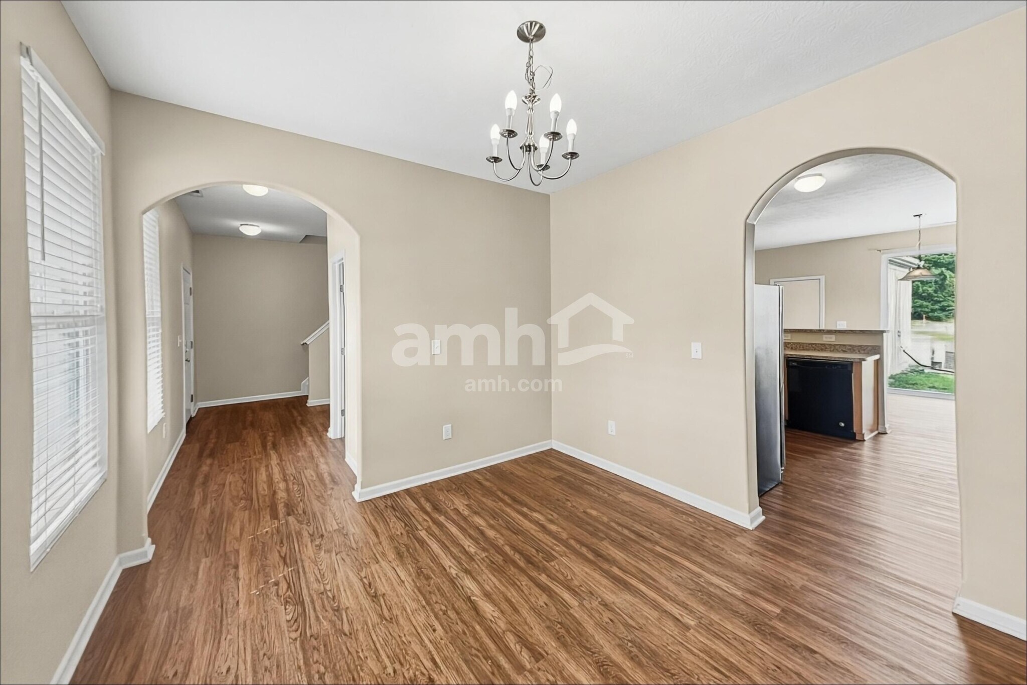 Building Photo - 7266 Rondeau Dr
