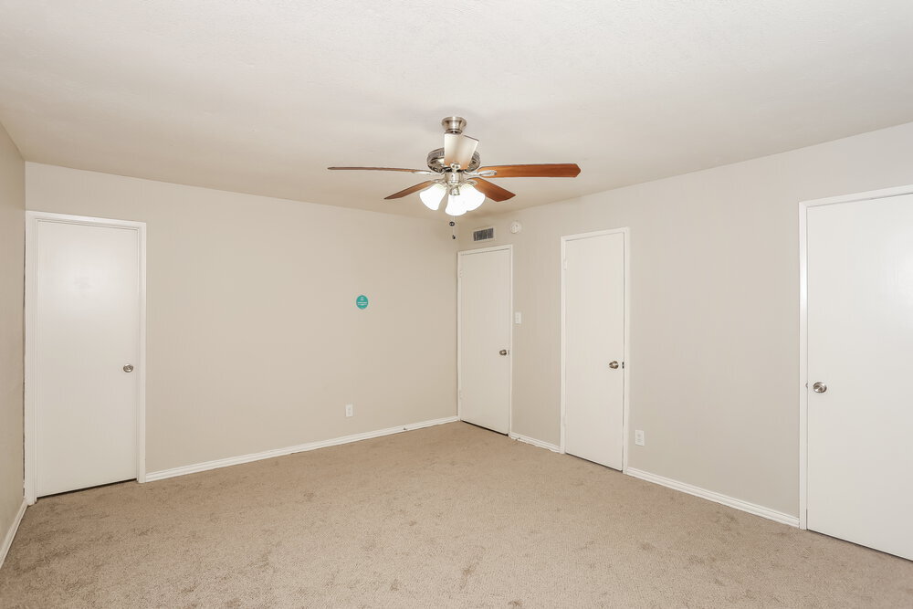 Building Photo - 616 Prairie Ln