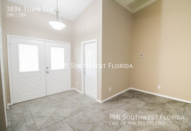 Building Photo - 3894 Town Terrace