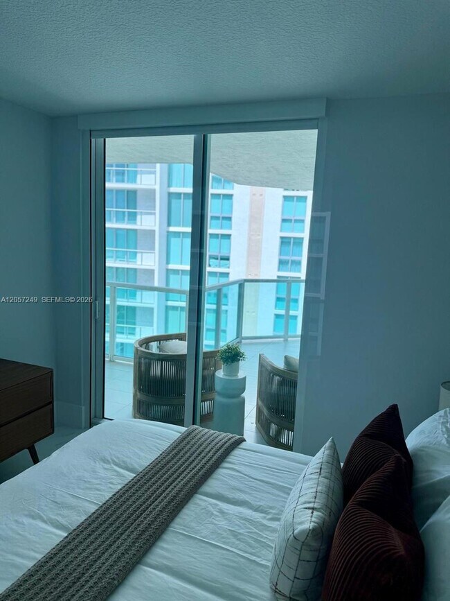 Building Photo - 250 Sunny Isles Blvd