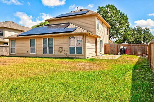 Building Photo - 19803 Lindenwick Ct