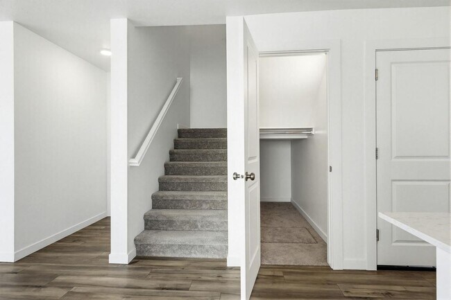 Building Photo - Stunning 4-Bed Home with 3-Car Garage in Cirrus Pointe – Caldwell