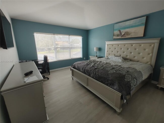 Building Photo - 7751 Basnett Cir