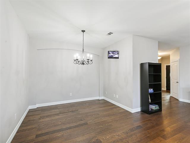 Building Photo - 2100 Del Mar Ct