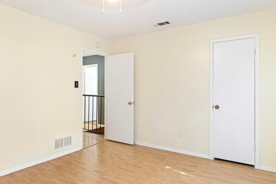 Building Photo - 421 San Mateo Dr