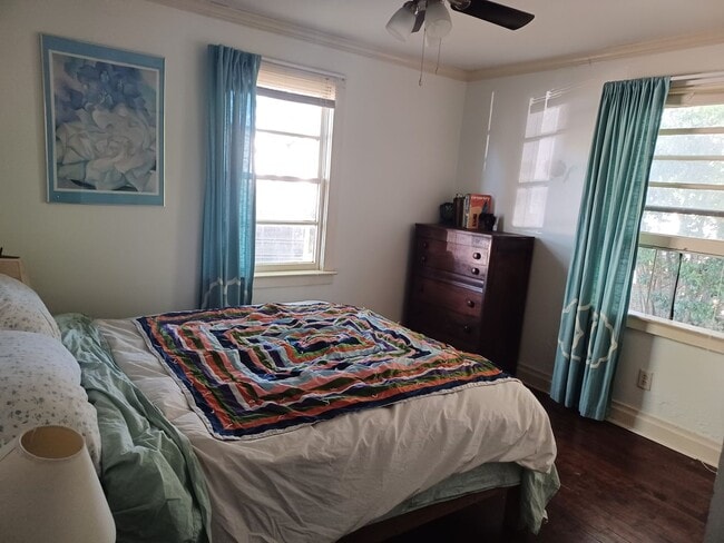 Building Photo - 403 Geneva St