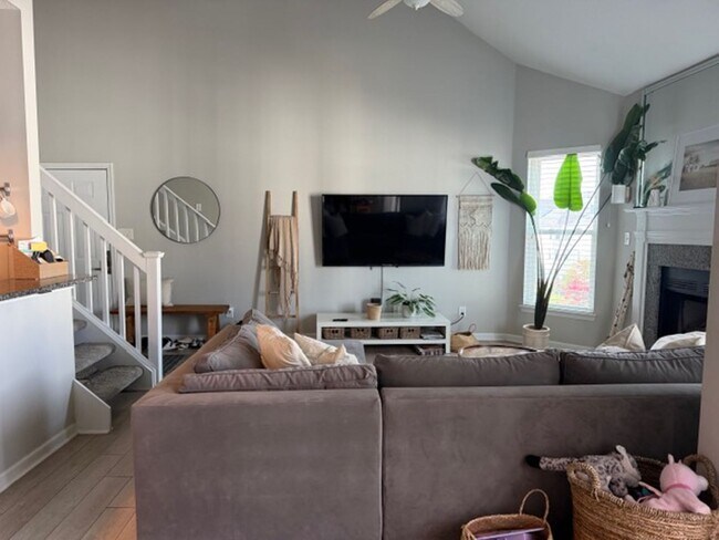 Building Photo - 2308 Beach Haven Dr