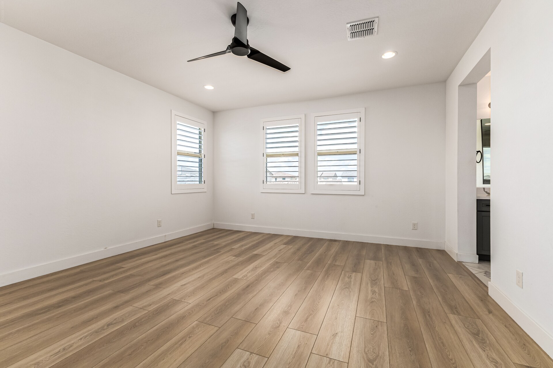 Building Photo - 20954 E Mayberry Rd