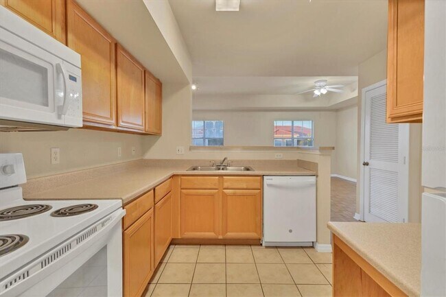 Building Photo - 1130 Villagio Cir