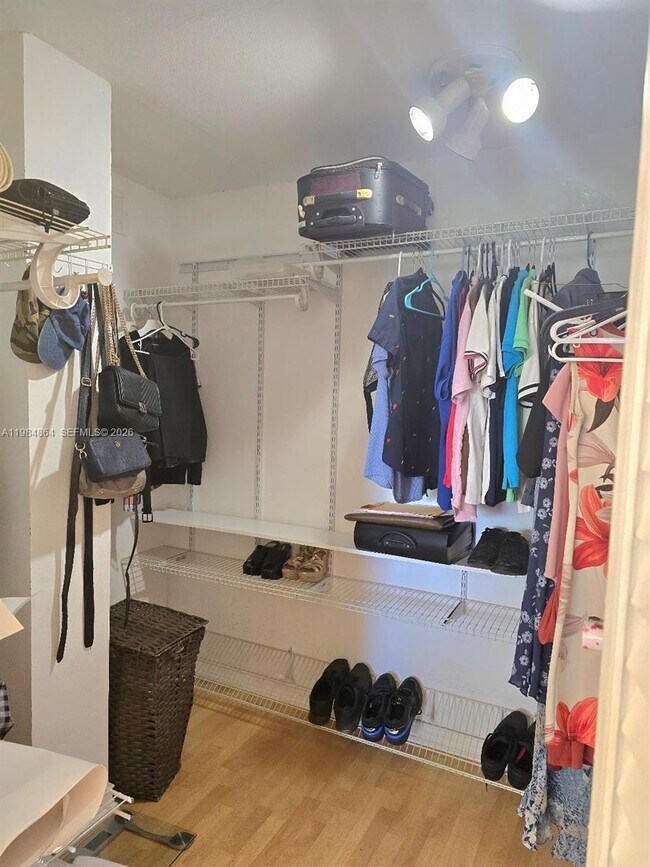 Building Photo - 2998 Sunrise Lakes Dr E