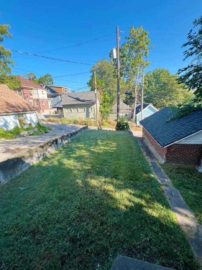 Building Photo - SEE IT NOW: Beautiful 3-Bedroom Bungalow i...
