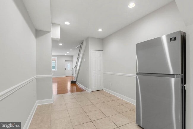 Building Photo - 614 S LeCount St