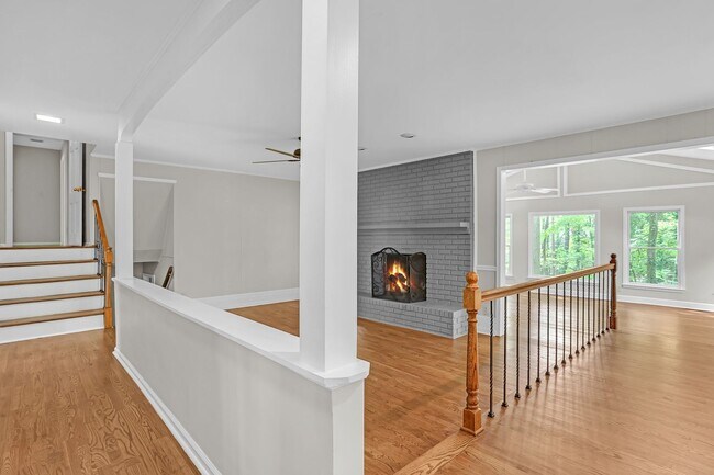 Building Photo - Prestigious Dunwoody Georgia