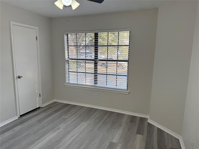 Building Photo - 1088 W Hills Terrace