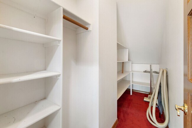 Building Photo - One of the Best Rental Opportunities In All of Flagstaff located in Lakeside Acres