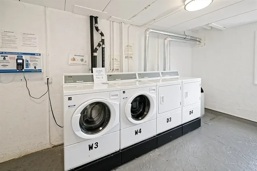 Building Photo - 147 Turner Rd