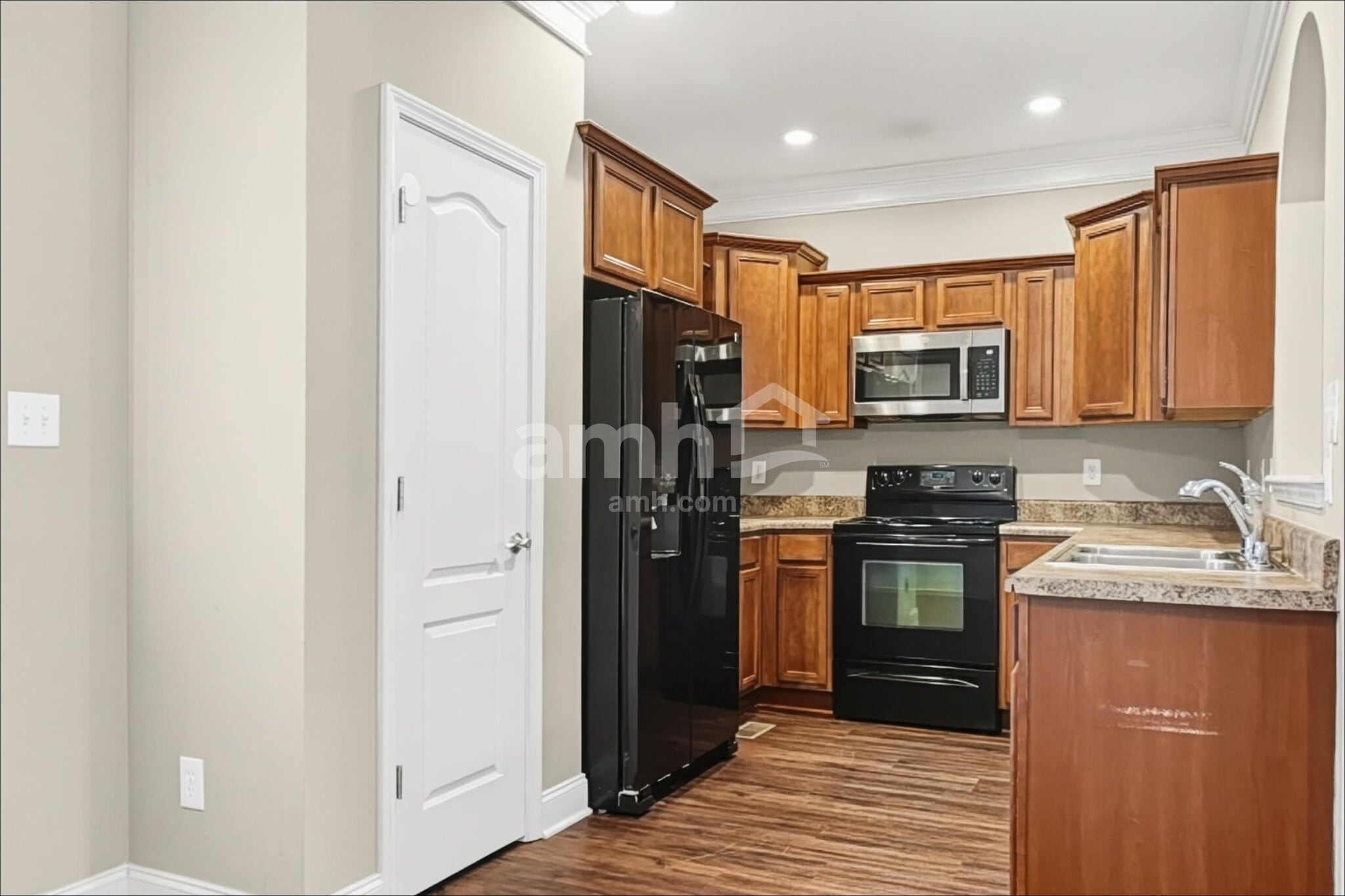 Building Photo - 6827 Harvest Grove Ln