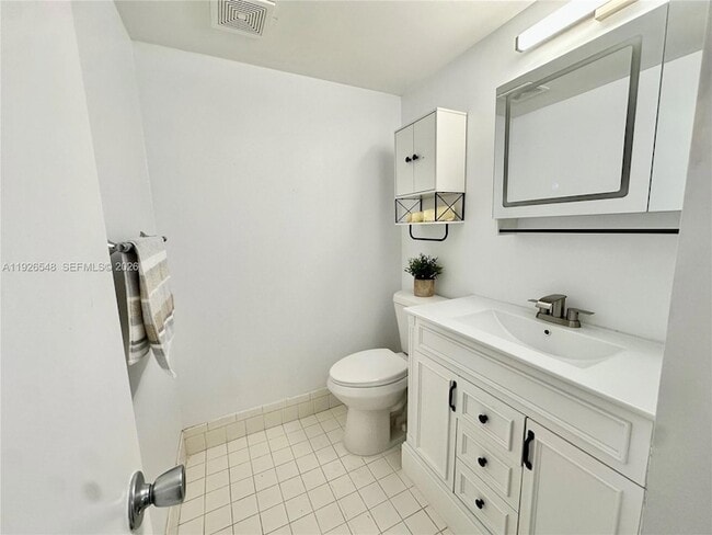 Building Photo - 13455 SW 9th Ct