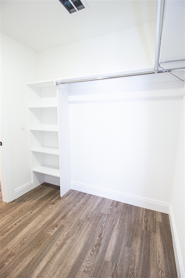 Building Photo - 4810 Aschoff Pl