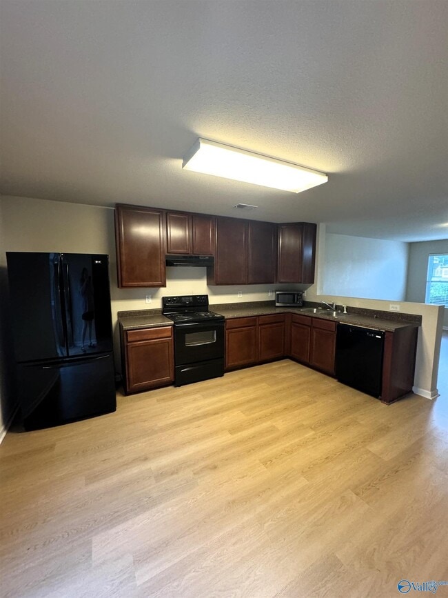 Building Photo - 269 Bermuda Lakes Dr