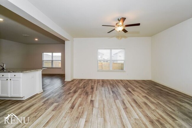 Building Photo - 2850 Citron Garden