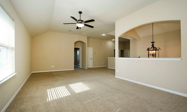 Building Photo - 13827 Slate Mountain Ln