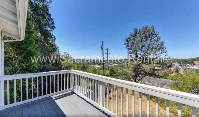 Building Photo - 3 br, 2.5 bath House - 567 Landis Circle