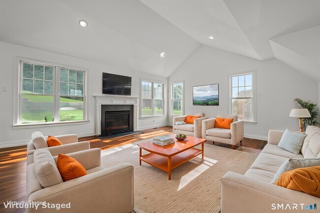 Building Photo - 5 Rolling Hills Dr
