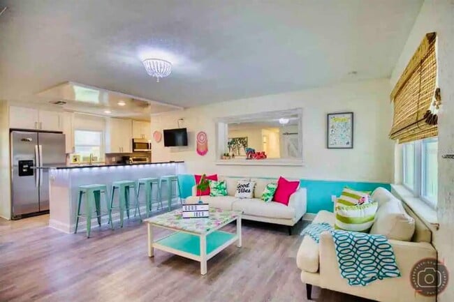 Building Photo - 4929 Brookmeade Dr