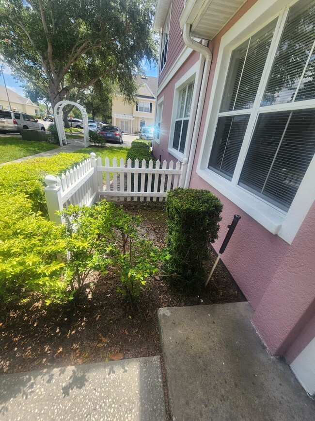 Building Photo - 4002 Venetian Bay Dr