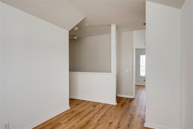 Building Photo - 348 Spillway Dr