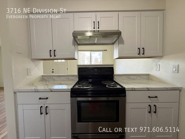 Building Photo - 3716 NE Division St