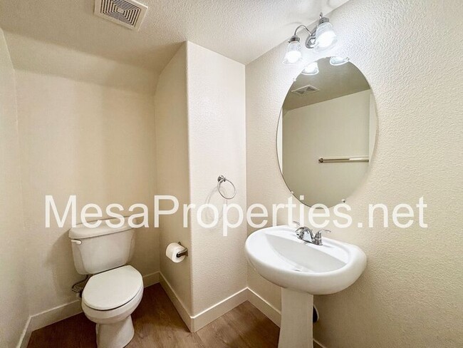 Building Photo - 11433 Mountain View Dr